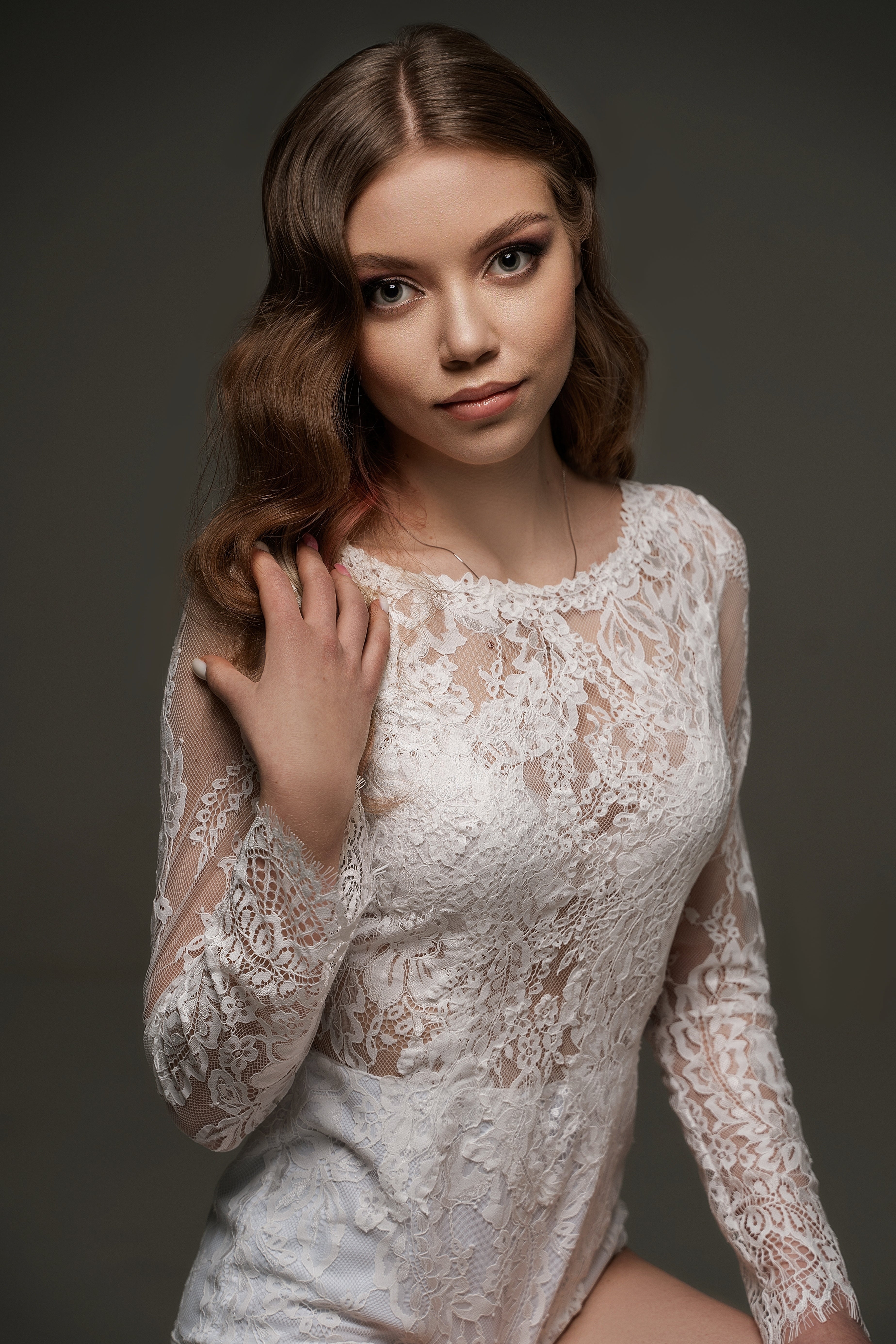 Bridal Lace Long Sleeves Closed Neck Bodysuit